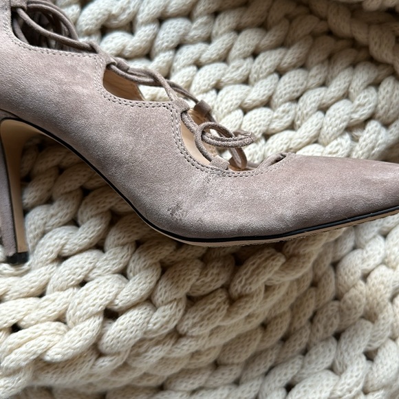 VINCE CAMUTO BARSHA LACE UP HEELS- SIZE 6 - Picture 5 of 5